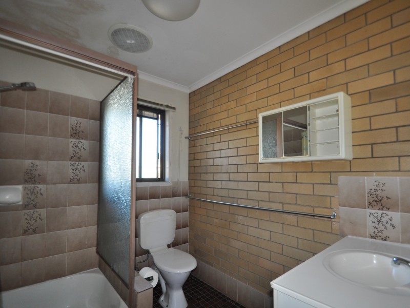 3/26 Charles Avenue, Logan Central QLD 4114