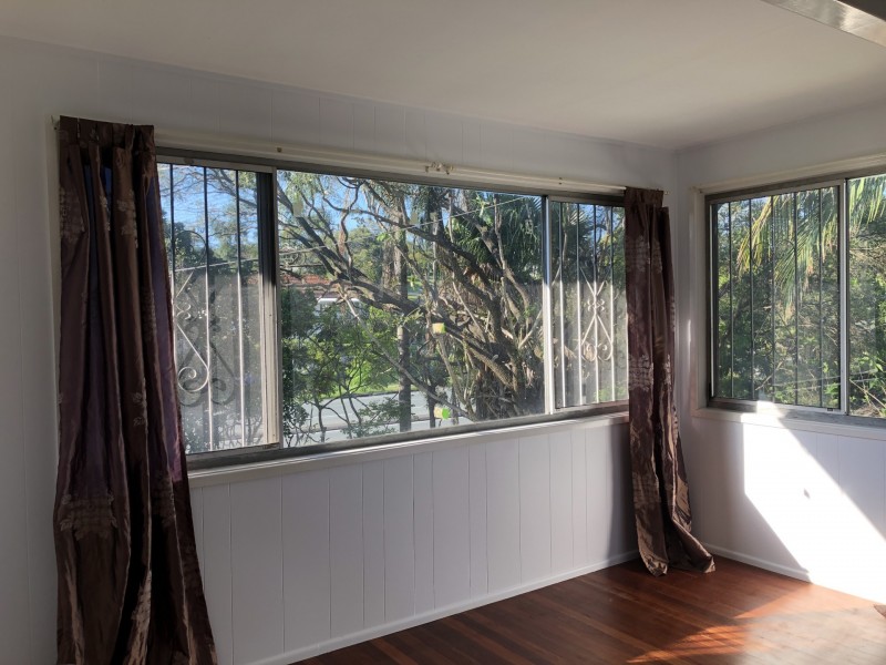 143 Mt Gravatt-Capalaba Road, Upper Mount Gravatt QLD 4122