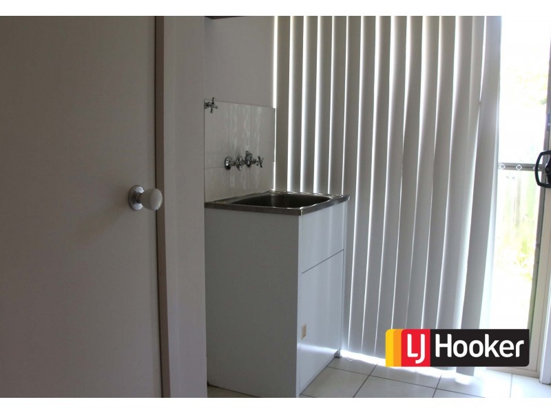 11 Shamrock St, Crestmead QLD 4132