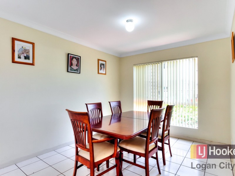 26 Pine Drive, Woodridge QLD 4114