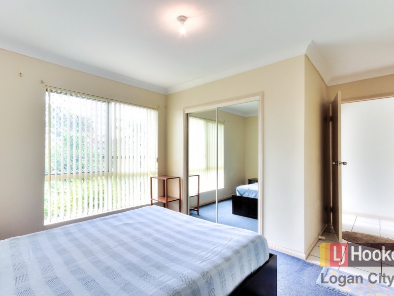 26 Pine Drive, Woodridge QLD 4114