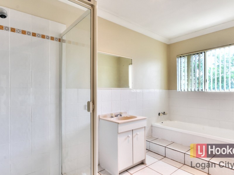 26 Pine Drive, Woodridge QLD 4114