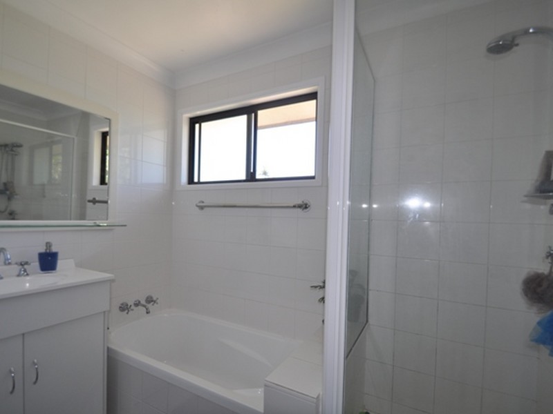 288 Middle Road, Boronia Heights QLD 4124