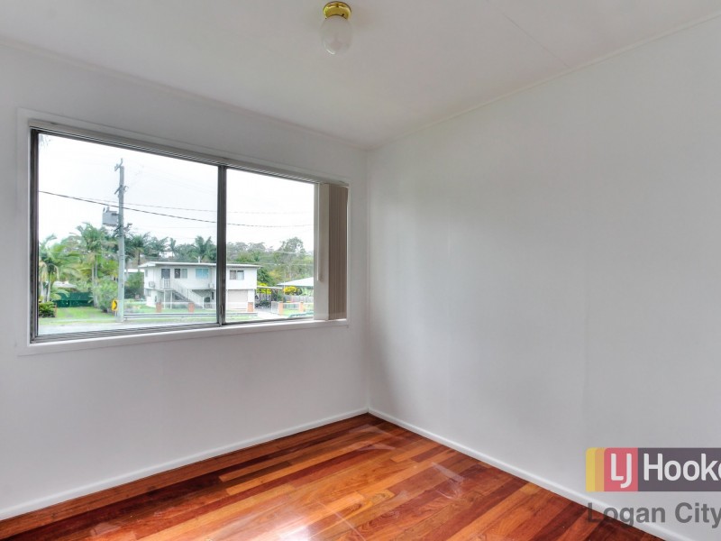 111 Jacaranda Avenue, Logan Central QLD 4114