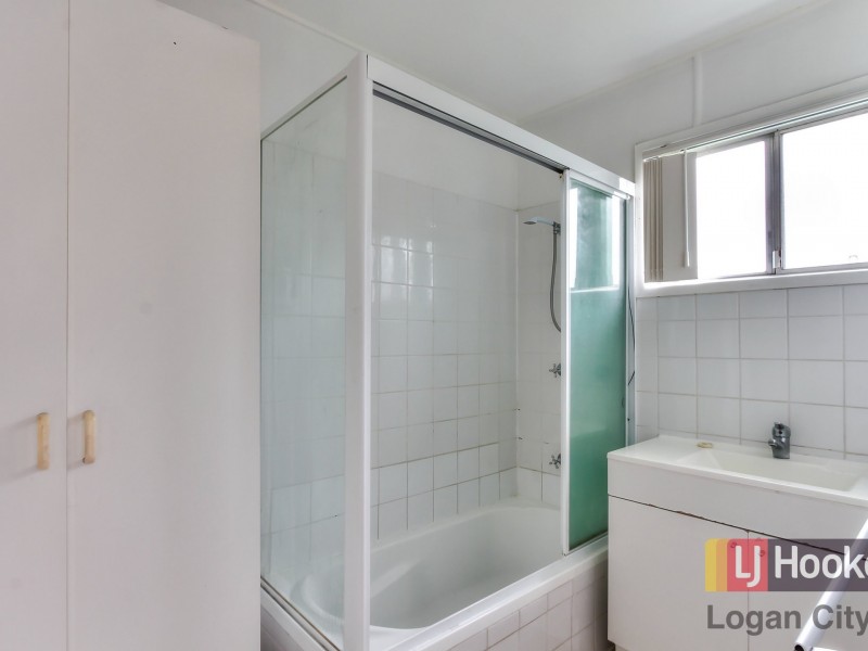 111 Jacaranda Avenue, Logan Central QLD 4114