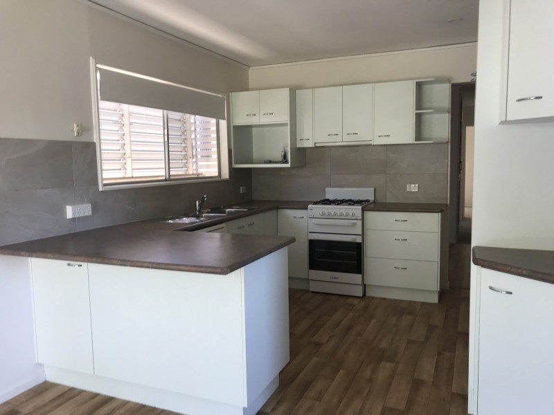 8 Adelaide Street, Kingston QLD 4114