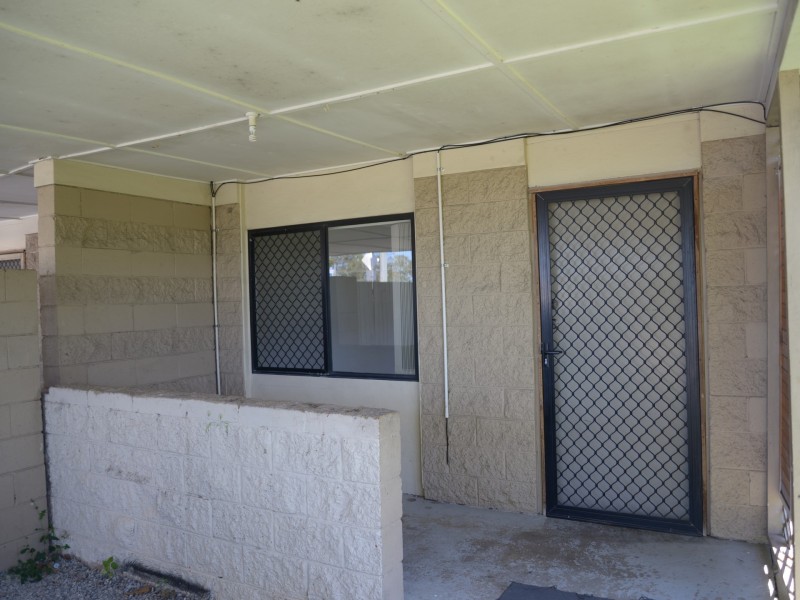 2/80 Railway Parade, Woodridge QLD 4114