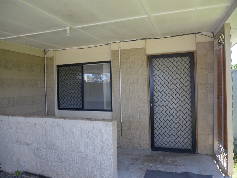 2/80 Railway Parade, Woodridge QLD 4114