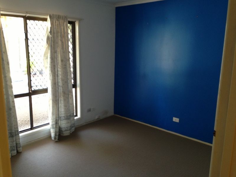 24 Ariel Ave, Kingston QLD 4114