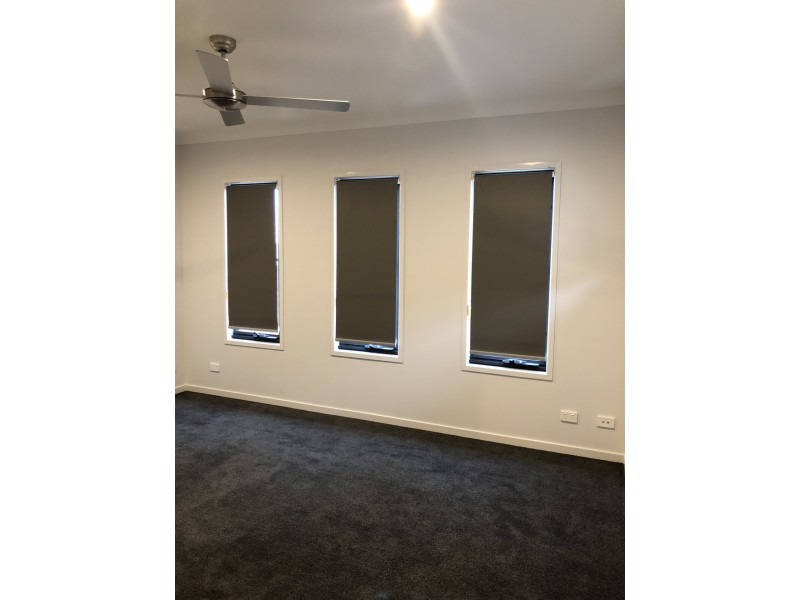8 Sienna Circuit, Yarrabilba QLD 4207
