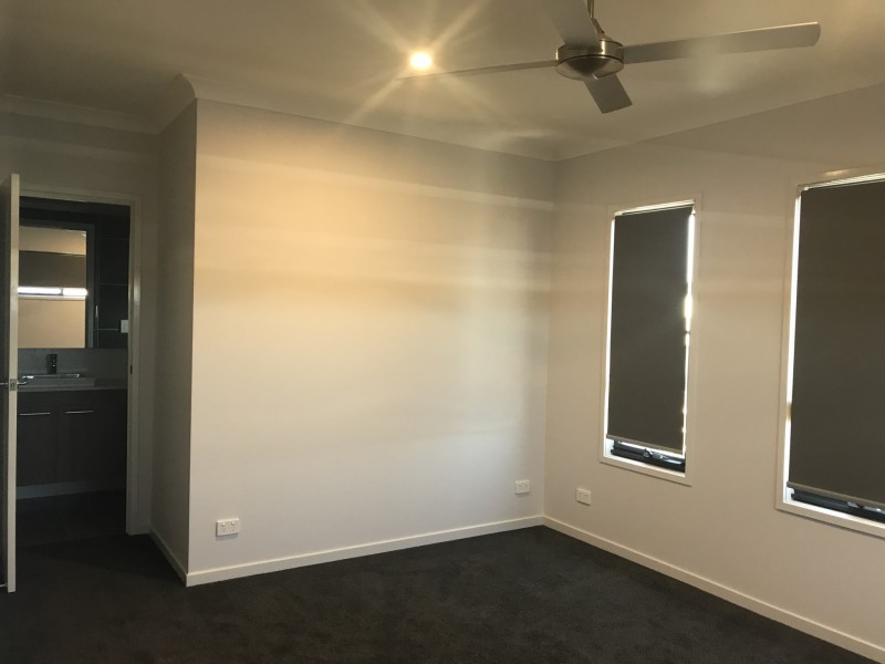 8 Sienna Circuit, Yarrabilba QLD 4207