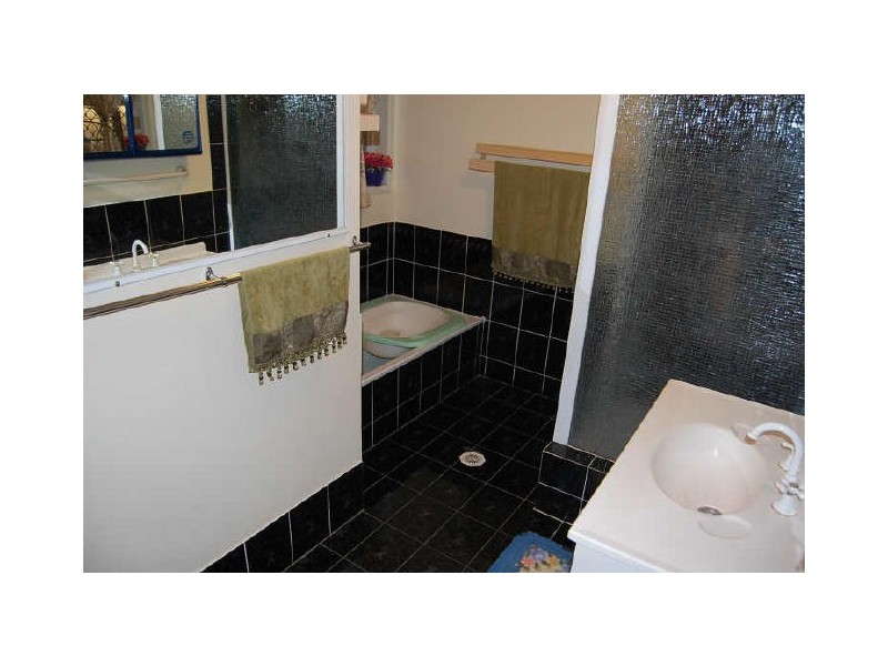 Crestmead QLD 4132