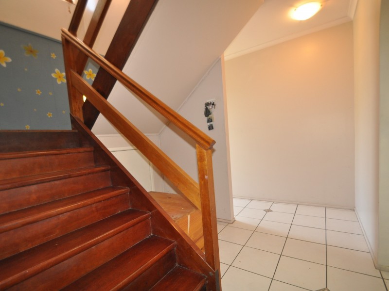 6 Limerick Drive, Crestmead QLD 4132