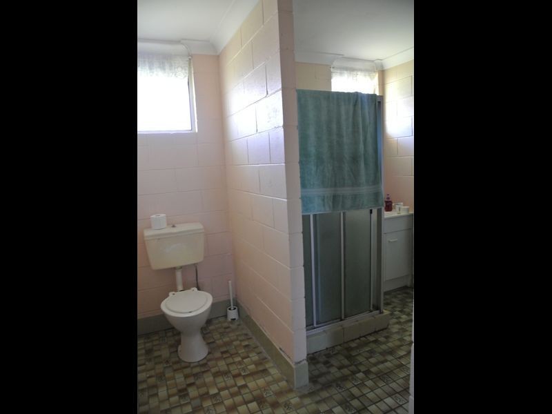 2/42 Defiance Road, Logan Central QLD 4114