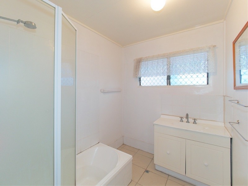 22 Avoca Street, Woodridge QLD 4114
