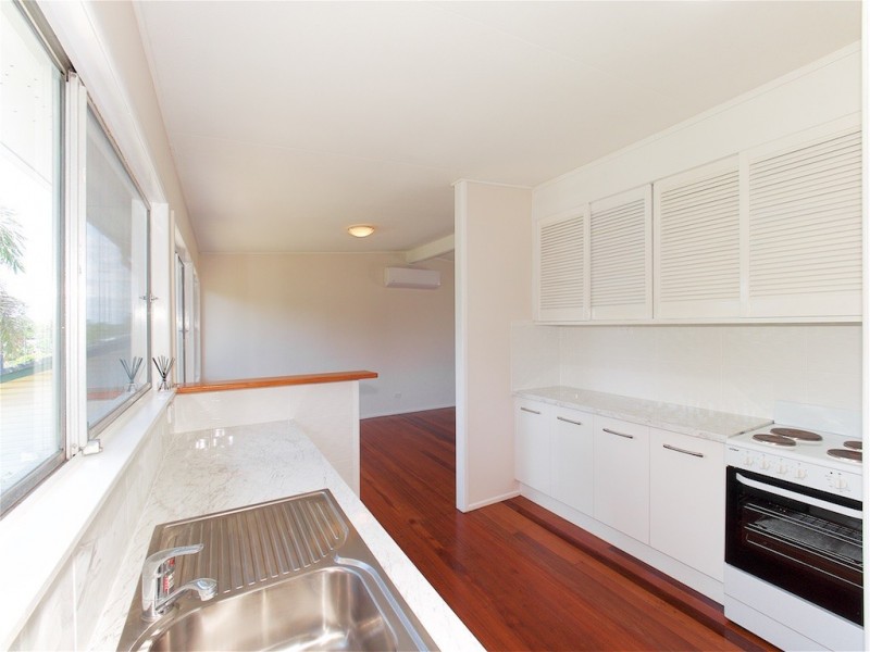 13 Douglas Street, Woodridge QLD 4114