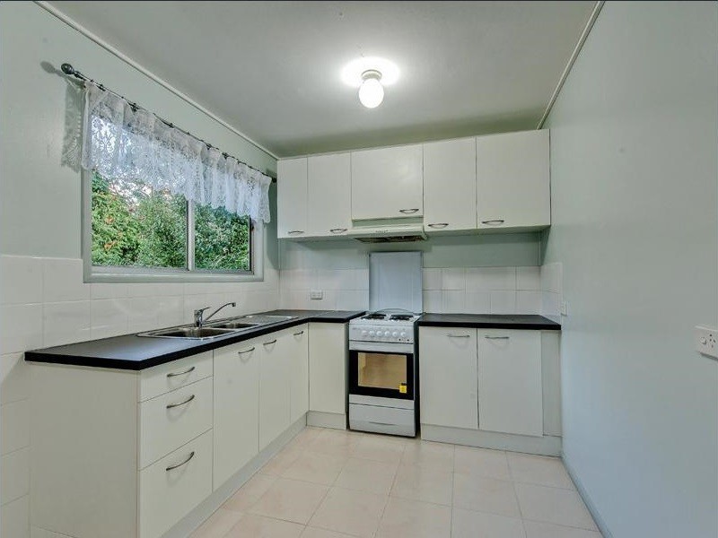 9 Alderbaran Drive, Kingston QLD 4114