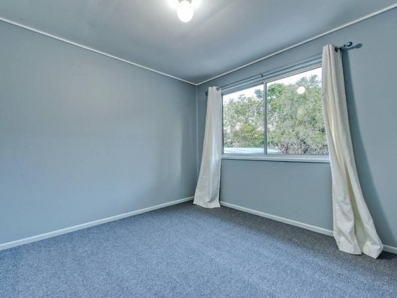 9 Alderbaran Drive, Kingston QLD 4114