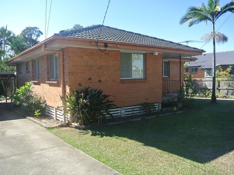 70 Jacaranda Ave, Logan Central QLD 4114