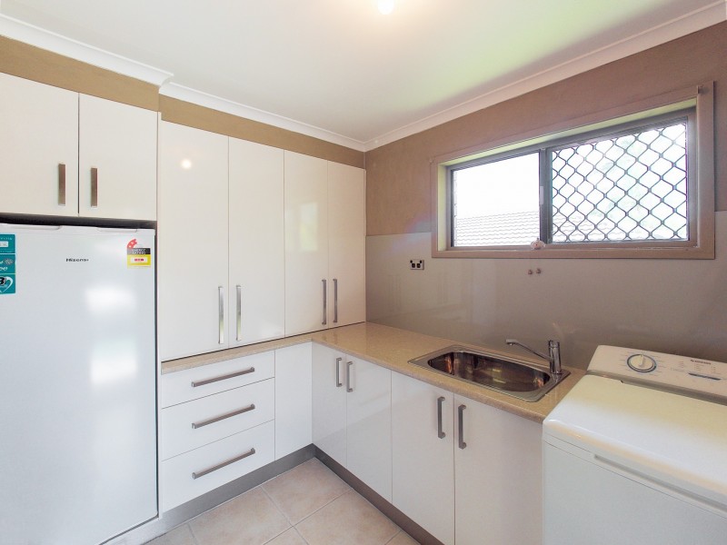 90 Barbaralla Drive, Springwood QLD 4127