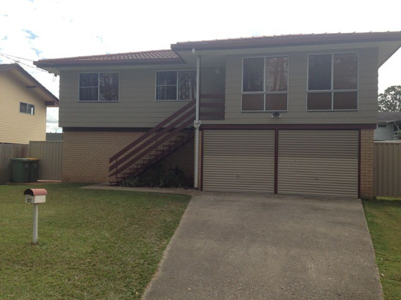 27 Pine Drive, Woodridge QLD 4114
