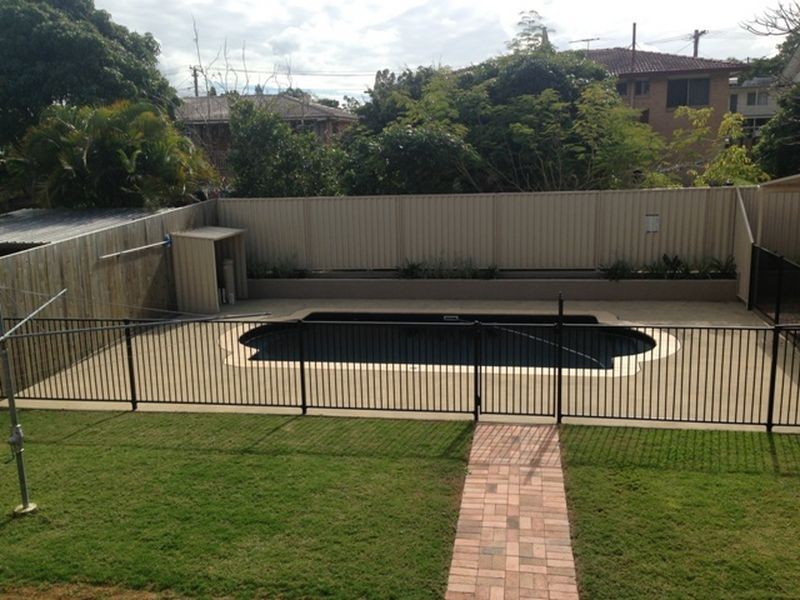 27 Pine Drive, Woodridge QLD 4114