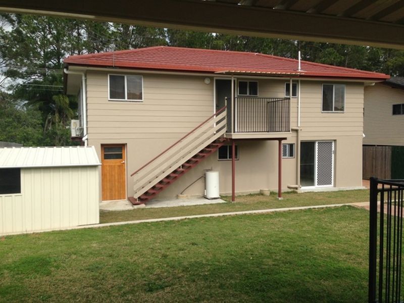 27 Pine Drive, Woodridge QLD 4114