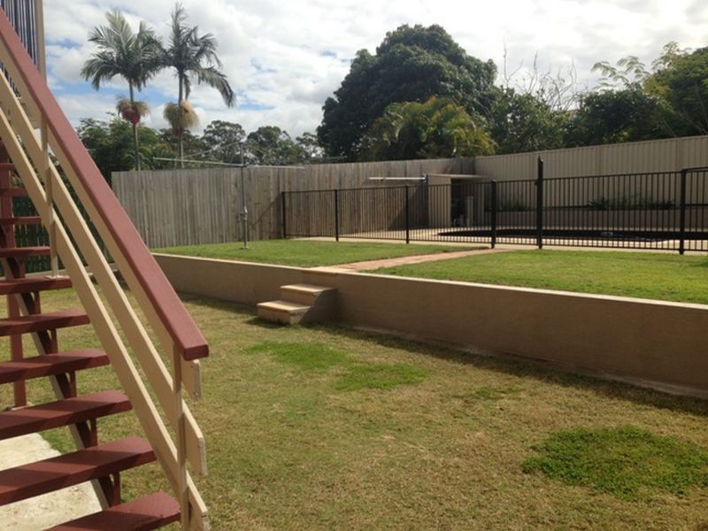 27 Pine Drive, Woodridge QLD 4114