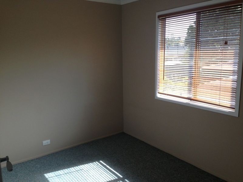 27 Pine Drive, Woodridge QLD 4114