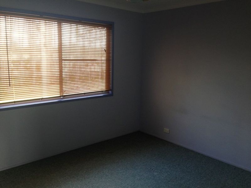 27 Pine Drive, Woodridge QLD 4114