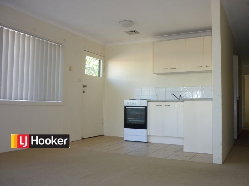 1/80 Railway Parade, Woodridge QLD 4114