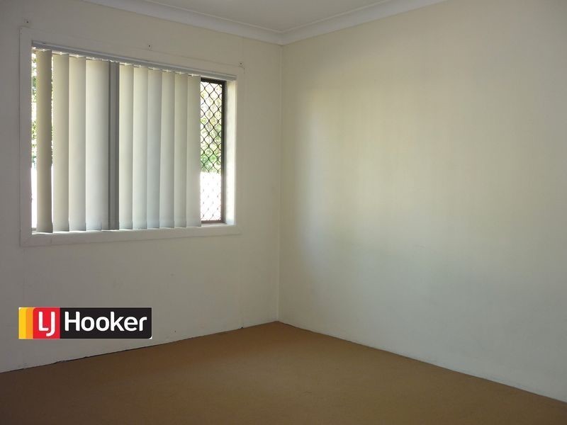 1/80 Railway Parade, Woodridge QLD 4114