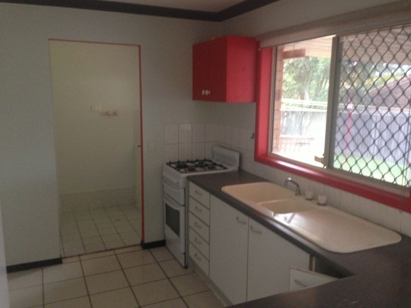 2 Pitt Court, Crestmead QLD 4132