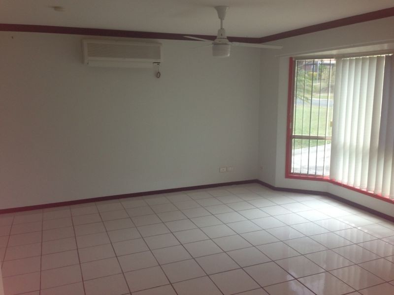 2 Pitt Court, Crestmead QLD 4132