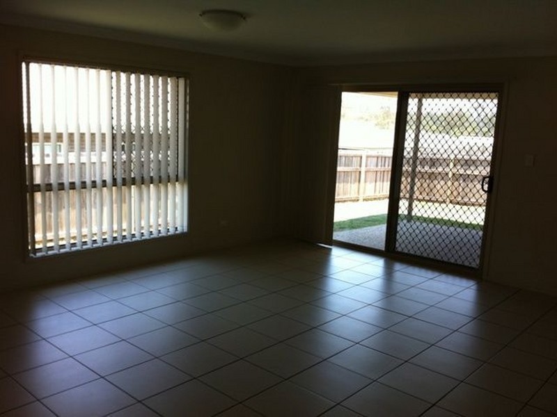 1 Airedale Court, Marsden QLD 4132