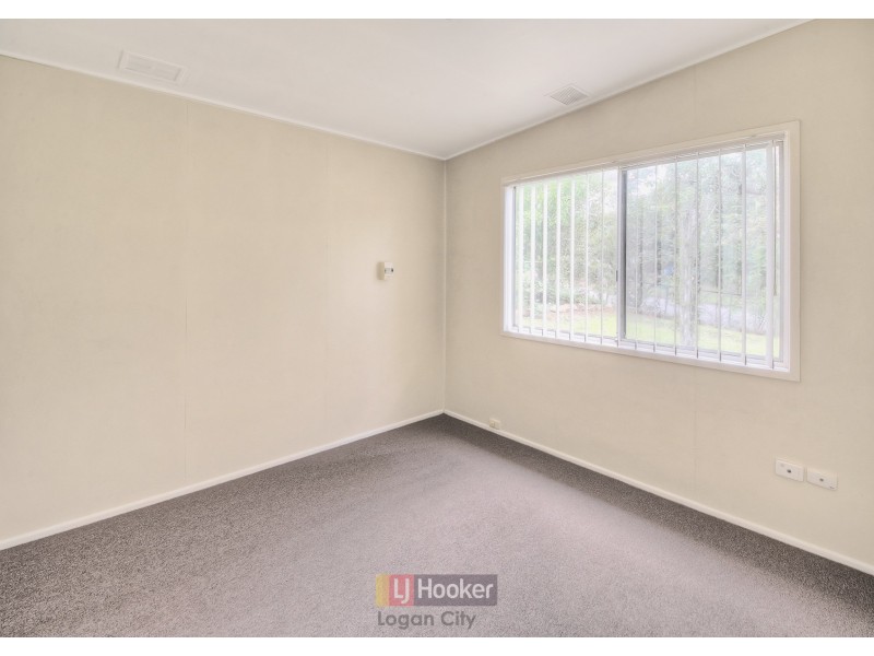 7 Palm Avenue, Kingston QLD 4114