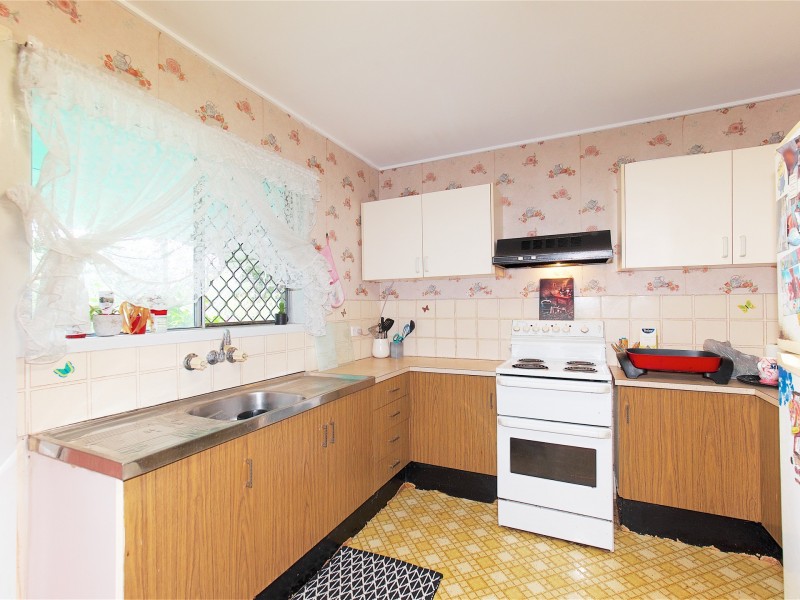 5 Woodash Street, Kingston QLD 4114