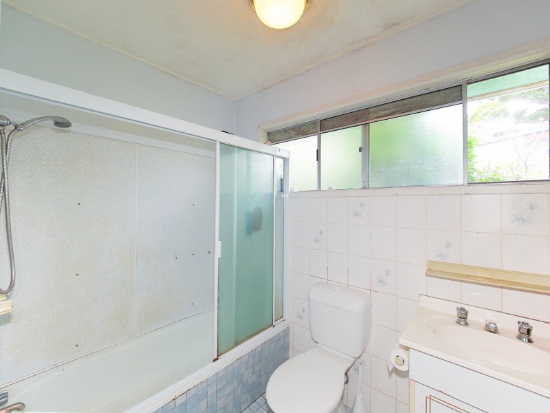 5 Woodash Street, Kingston QLD 4114