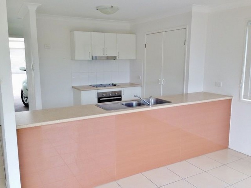 44/11 Portia Street, Kingston QLD 4114