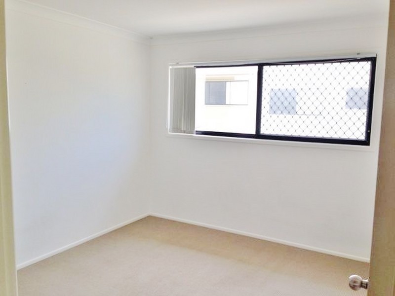 44/11 Portia Street, Kingston QLD 4114