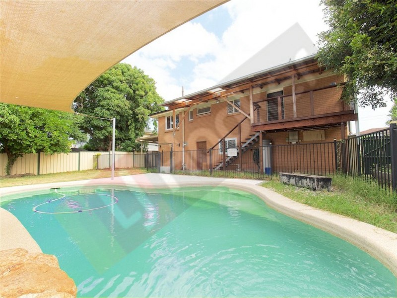 7 Woodrose Street, Kingston QLD 4114