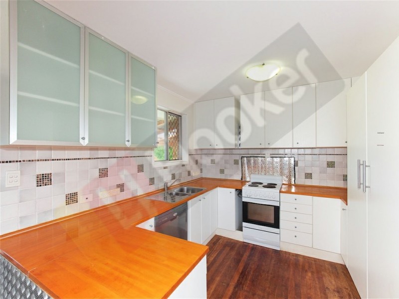 7 Woodrose Street, Kingston QLD 4114