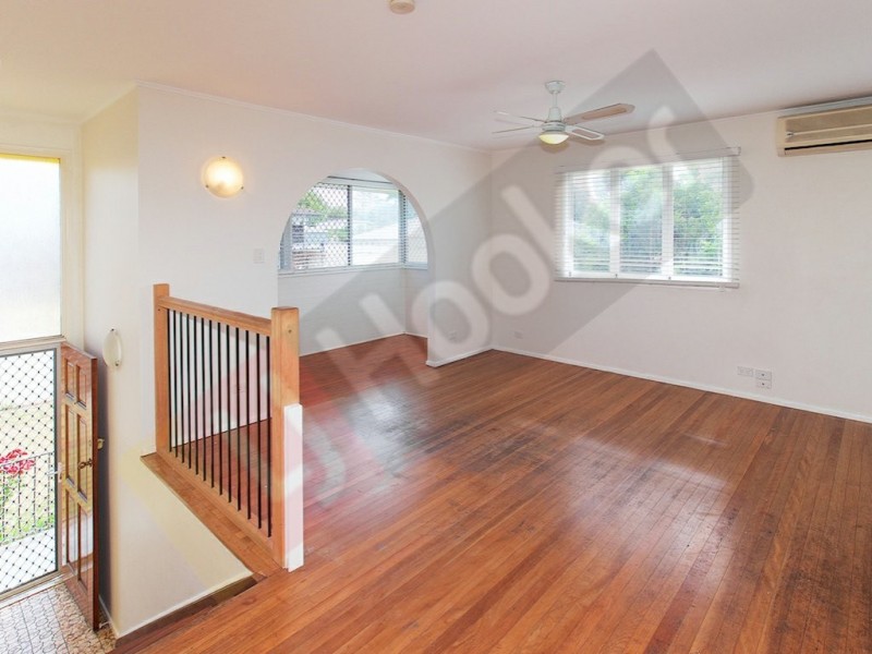 7 Woodrose Street, Kingston QLD 4114