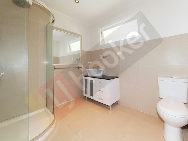 7 Woodrose Street, Kingston QLD 4114