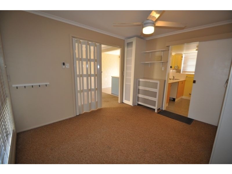 2/41 Defiance Road, Logan Central QLD 4114