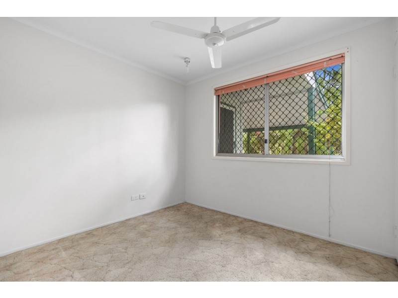 28 Eridani Ave, Kingston QLD 4114
