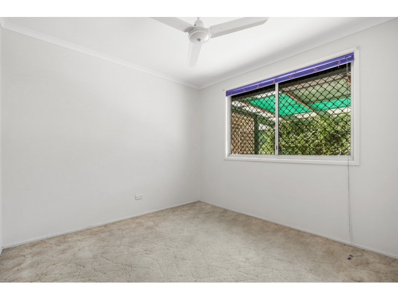 28 Eridani Ave, Kingston QLD 4114