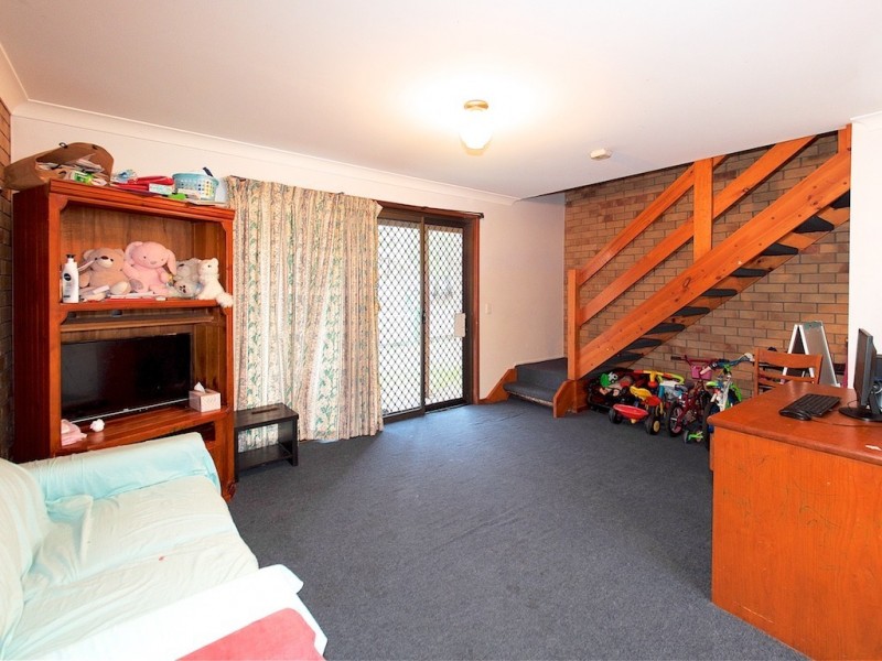 11/13 Blackwood Road, Logan Central QLD 4114