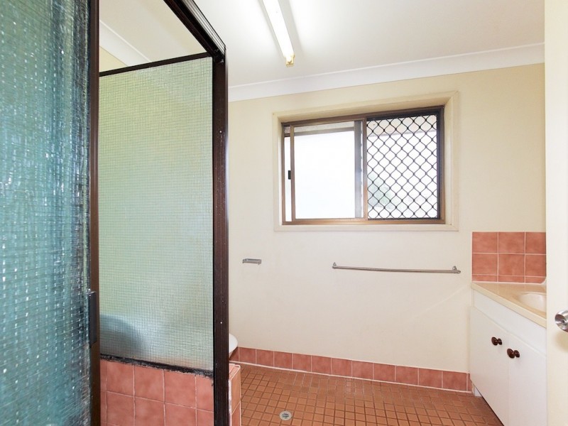 11/13 Blackwood Road, Logan Central QLD 4114