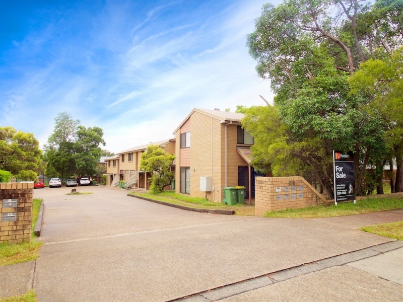 11/13 Blackwood Road, Logan Central QLD 4114